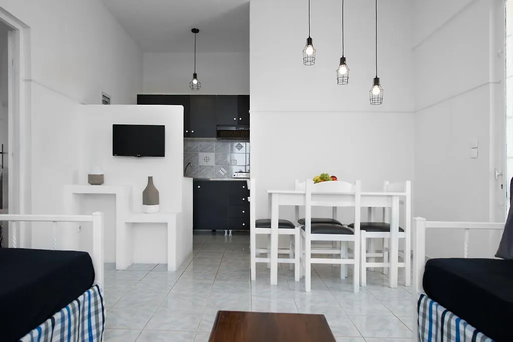 Aristea Studios Mousata 0*,