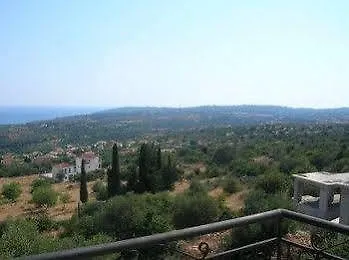 Aristea Studios Mousata 0*,